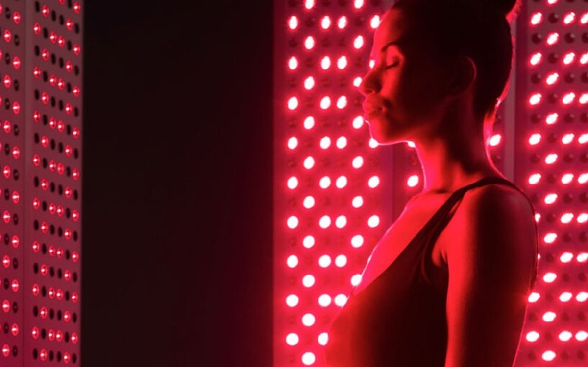 Red light therapy session at Tri-Health Wellness Centre